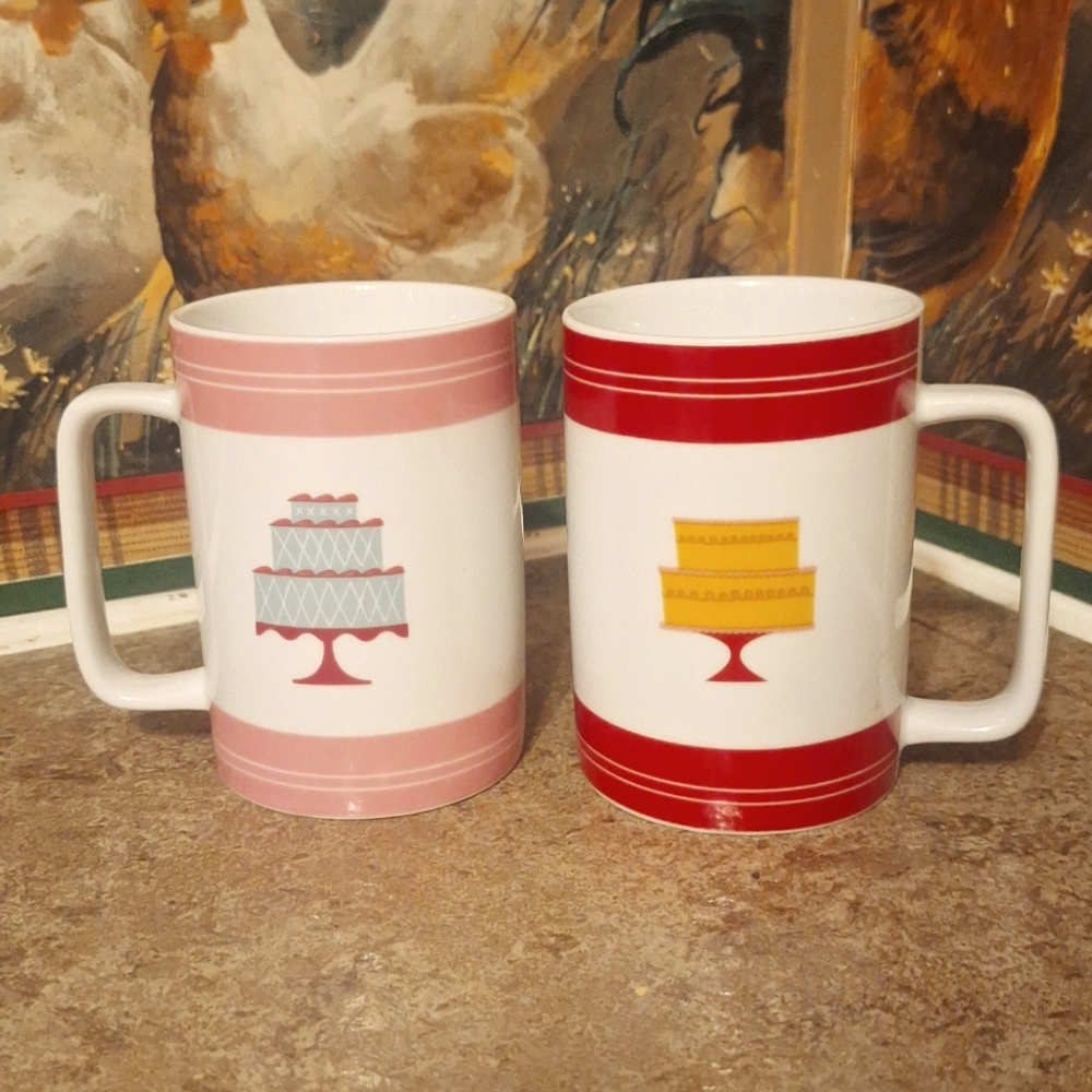 2 Cake Boss coffee cups